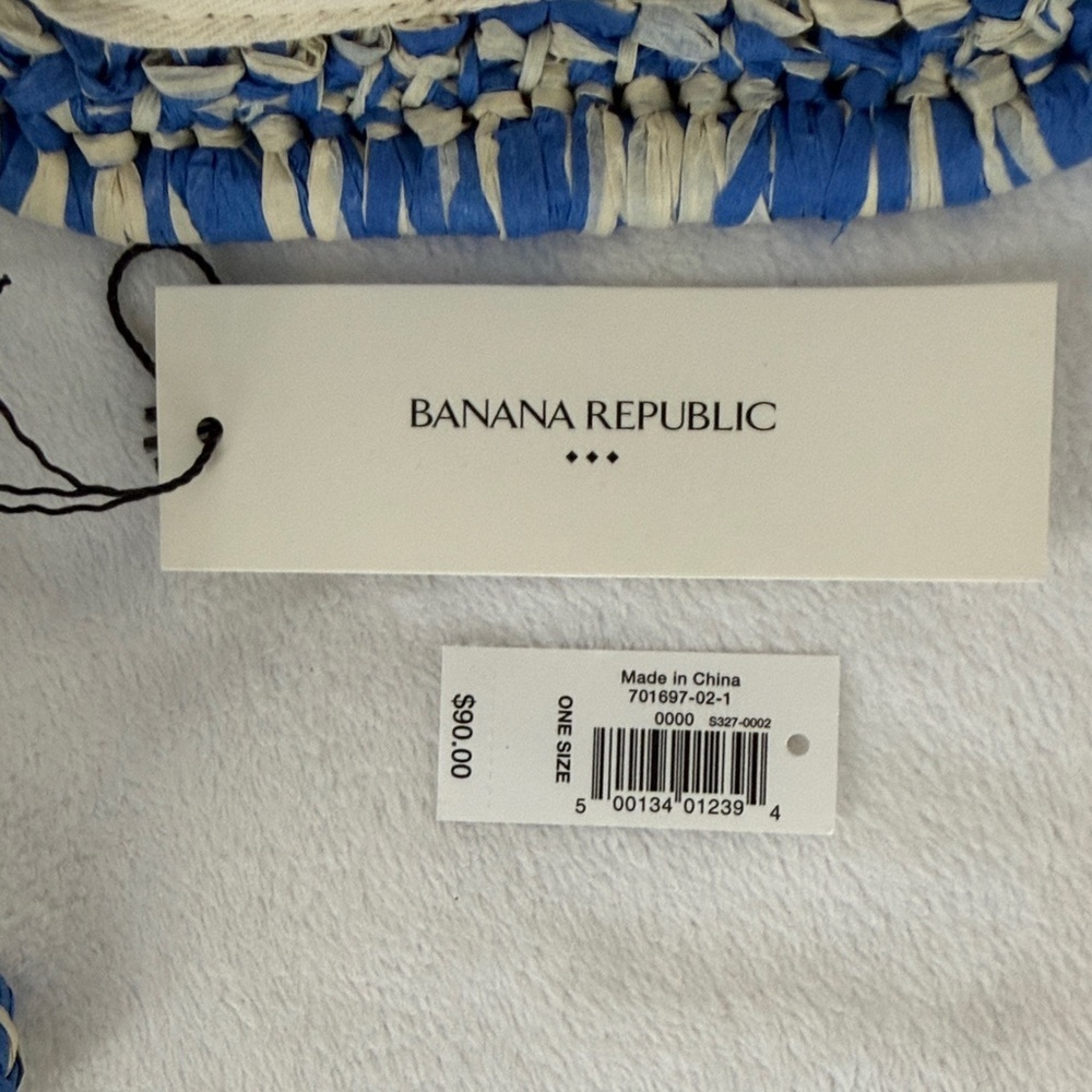 Banana Republic Blue and Cream Woven Clutch - Picture 4 of 7